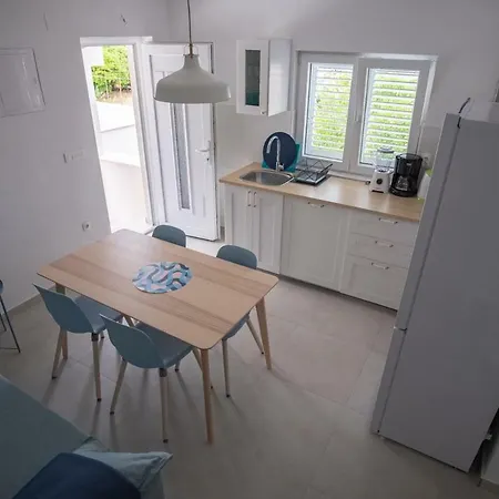 Eva I Iva Apartment *